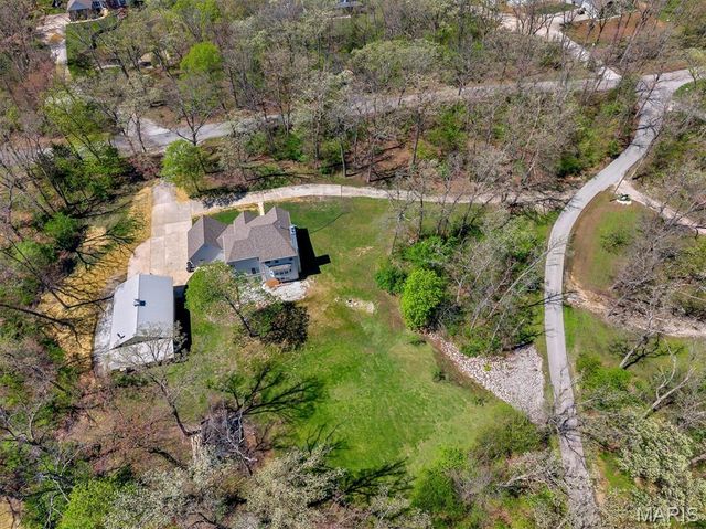 2424 Lone Trail Drive, Foristell, MO 63348