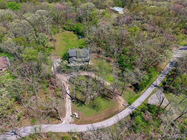 2424 Lone Trail Drive, Foristell, MO 63348