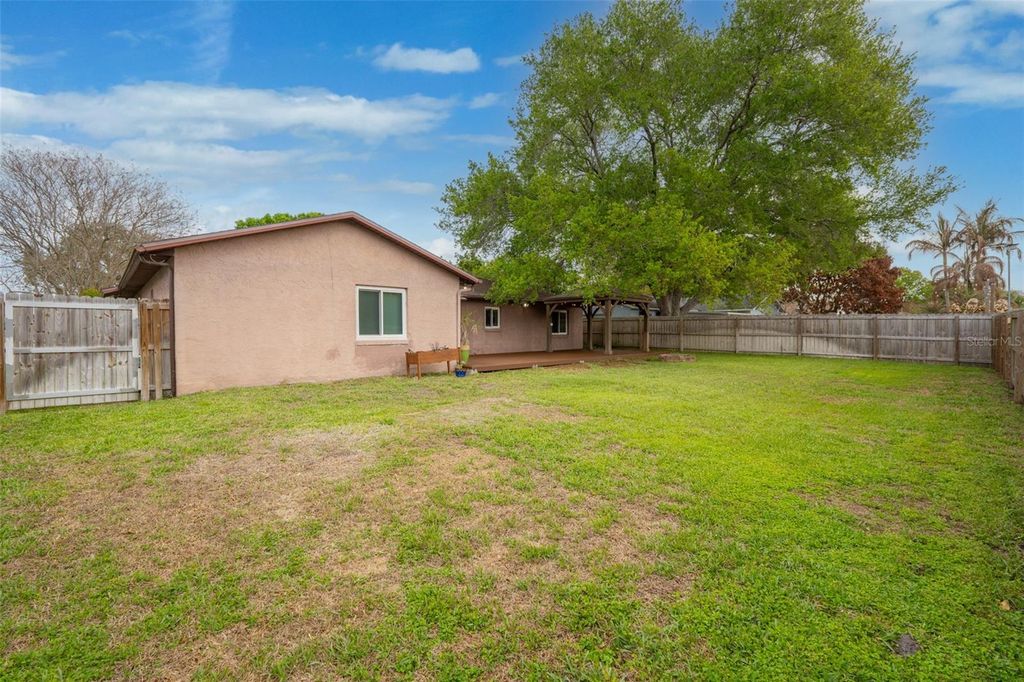 Image 25 of property listing at 829 WESTPORT DRIVE, Rockledge, FL 32955