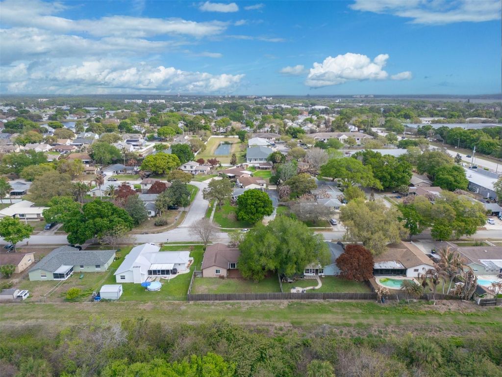 Image 30 of property listing at 829 WESTPORT DRIVE, Rockledge, FL 32955