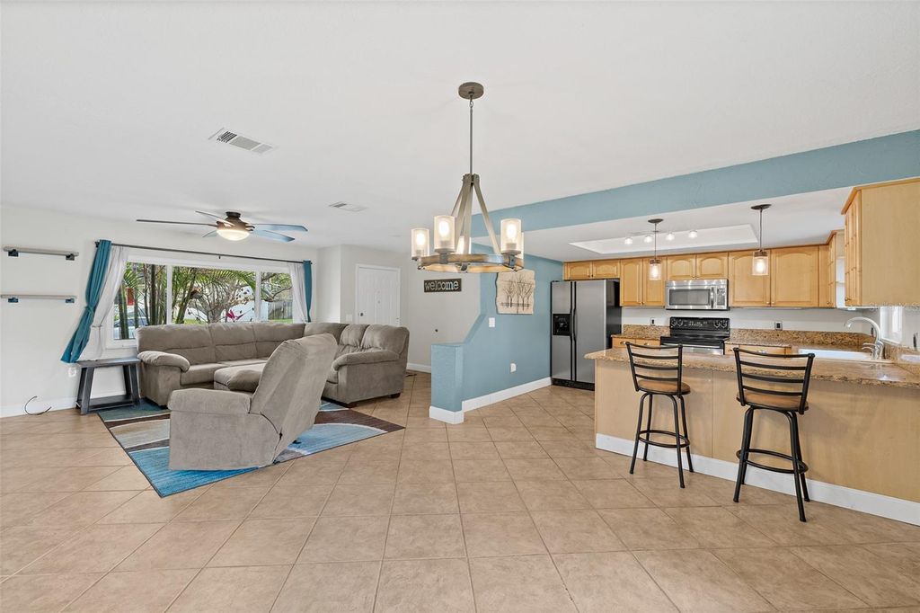 Image 6 of property listing at 829 WESTPORT DRIVE, Rockledge, FL 32955