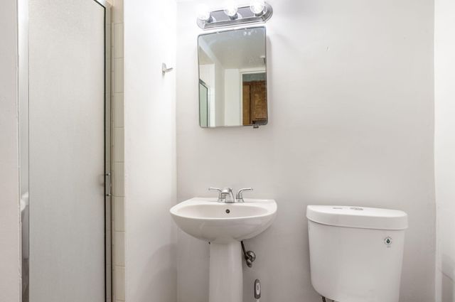 2940 San Joaquin Avenue SE, Albuquerque, NM 87106