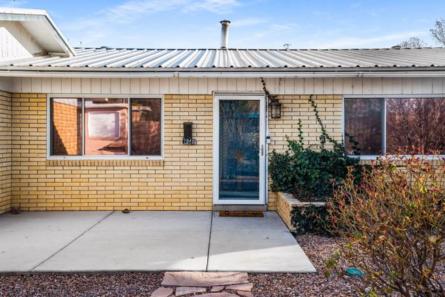 2940 San Joaquin Avenue SE, Albuquerque, NM 87106
