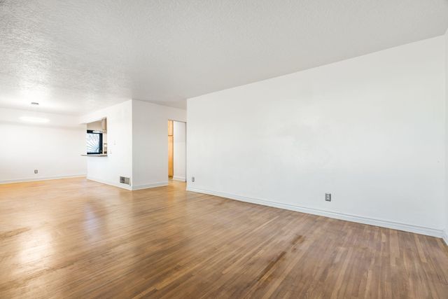 2940 San Joaquin Avenue SE, Albuquerque, NM 87106