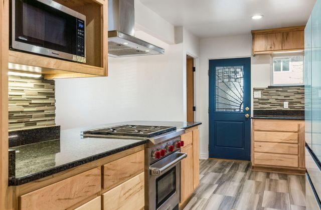 2940 San Joaquin Avenue SE, Albuquerque, NM 87106