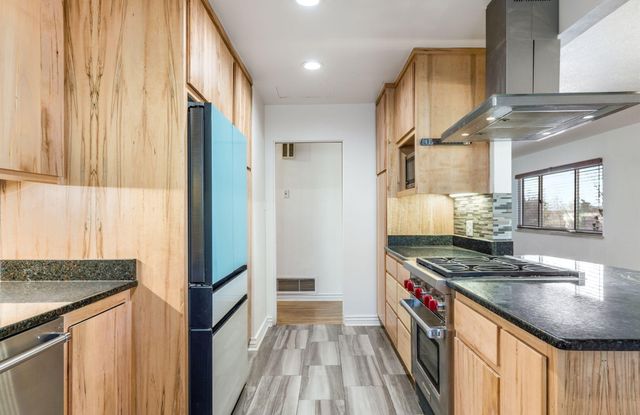 2940 San Joaquin Avenue SE, Albuquerque, NM 87106