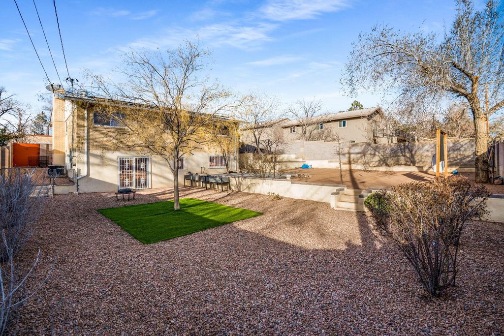 Image 34 of property listing at 2940 San Joaquin Avenue SE, Albuquerque, NM 87106