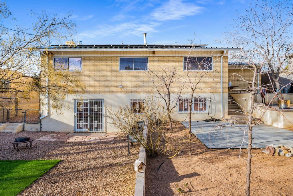 Image 35 of property listing at 2940 San Joaquin Avenue SE, Albuquerque, NM 87106
