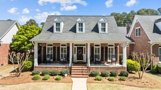 242 Courtyard Lane, Fayetteville, NC 28303