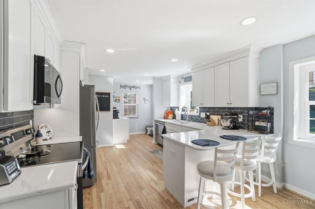 4240 Dartmouth Drive, Cincinnati, OH 45217