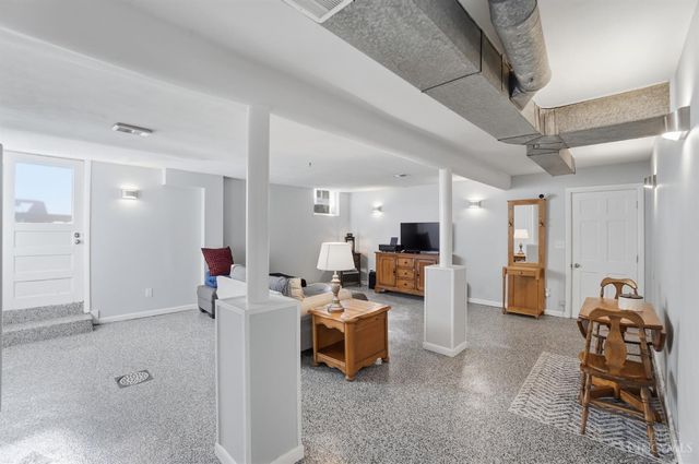 4240 Dartmouth Drive, Cincinnati, OH 45217