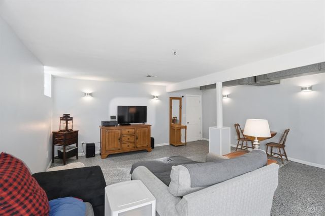 4240 Dartmouth Drive, Cincinnati, OH 45217