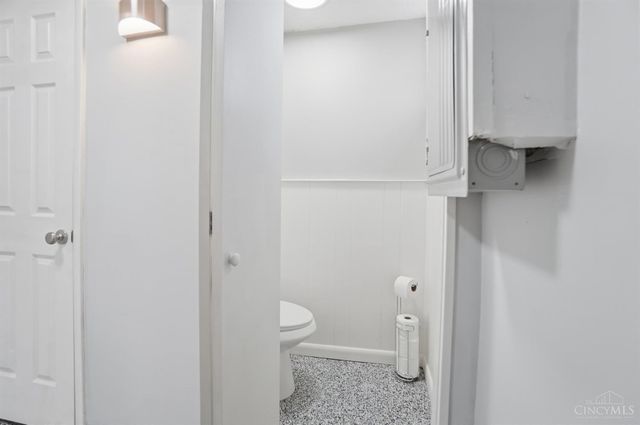 4240 Dartmouth Drive, Cincinnati, OH 45217