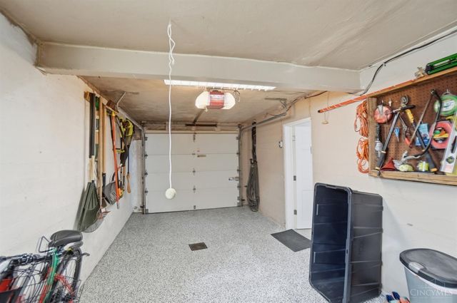 4240 Dartmouth Drive, Cincinnati, OH 45217