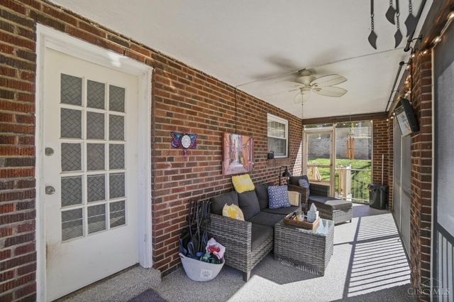 4240 Dartmouth Drive, Cincinnati, OH 45217