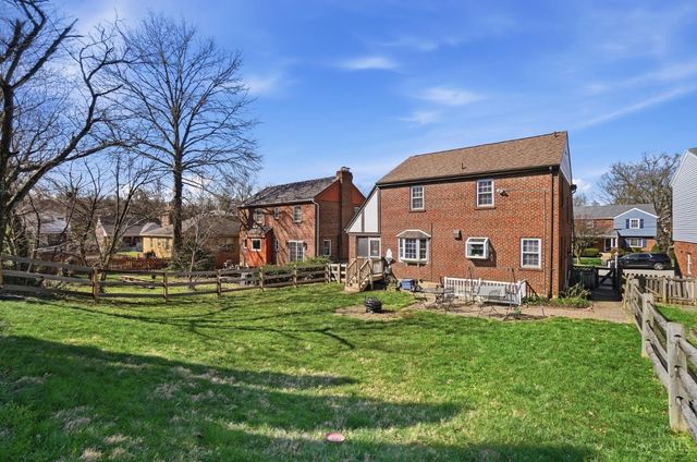 4240 Dartmouth Drive, Cincinnati, OH 45217