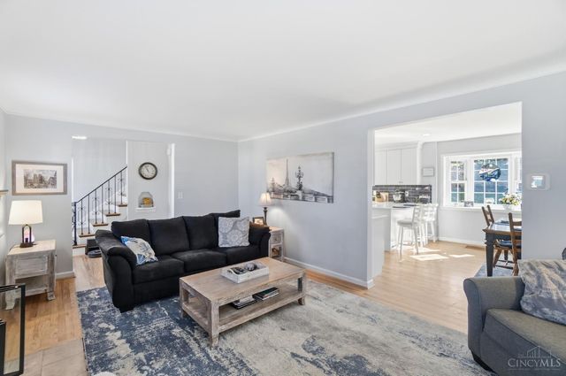 4240 Dartmouth Drive, Cincinnati, OH 45217