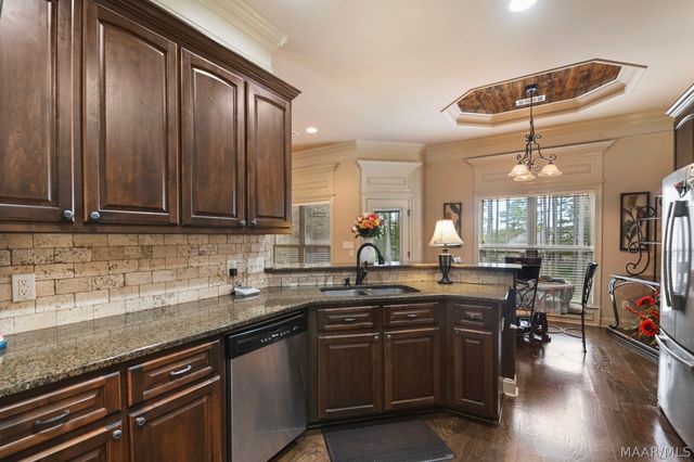 208 Southern Hills Drive, Wetumpka, AL 36093