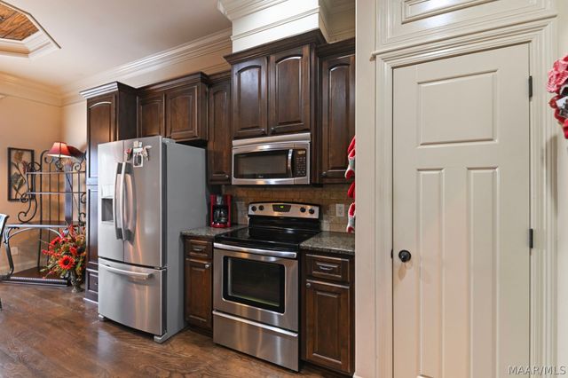 208 Southern Hills Drive, Wetumpka, AL 36093