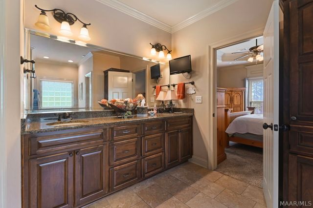 208 Southern Hills Drive, Wetumpka, AL 36093