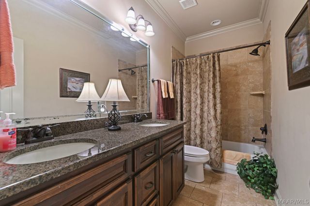 208 Southern Hills Drive, Wetumpka, AL 36093