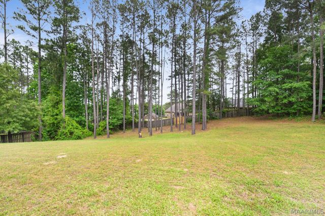 208 Southern Hills Drive, Wetumpka, AL 36093