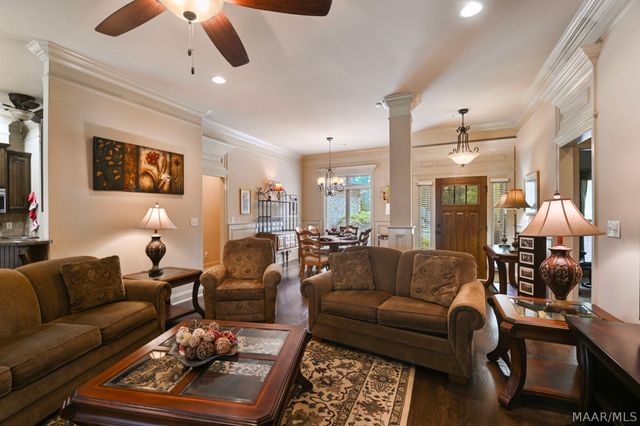 208 Southern Hills Drive, Wetumpka, AL 36093