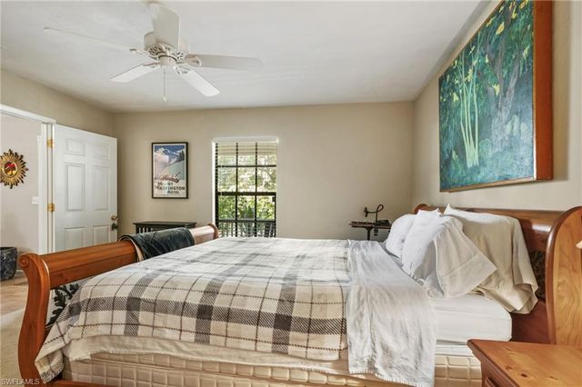 571 2nd ST SE, Naples, FL 34117