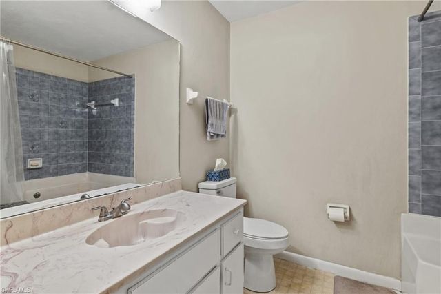 571 2nd ST SE, Naples, FL 34117