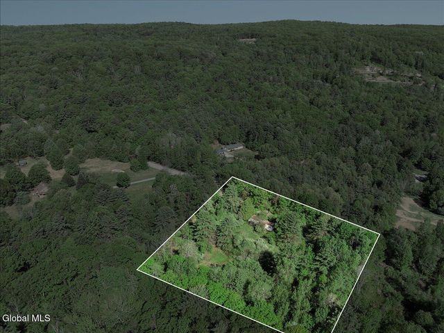 102 Barney Road, Greenfield, NY 12850