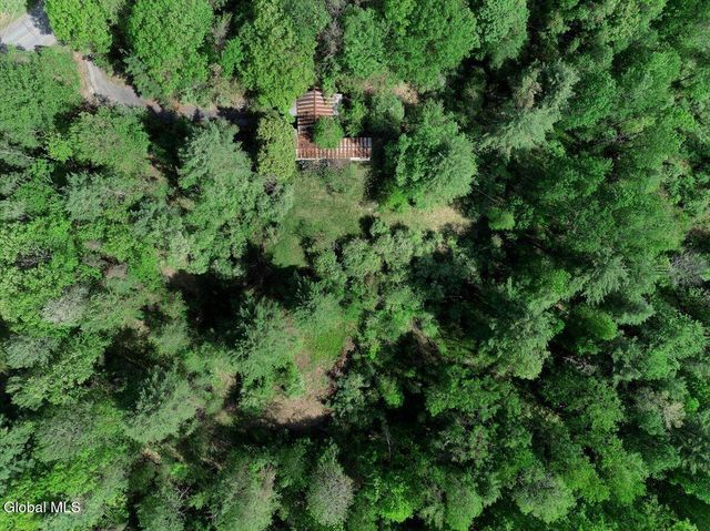 102 Barney Road, Greenfield, NY 12850
