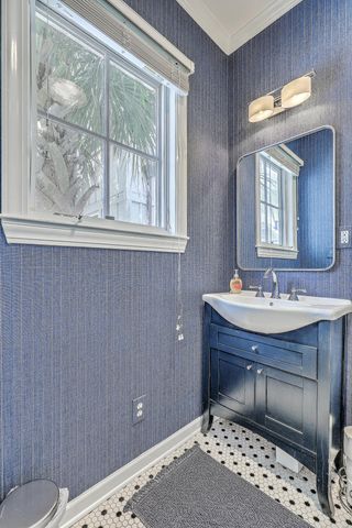 152 Spring Street E, Charleston, SC 29403