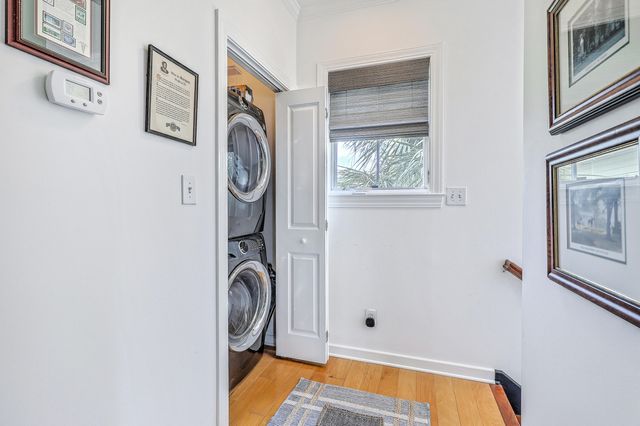 152 Spring Street E, Charleston, SC 29403