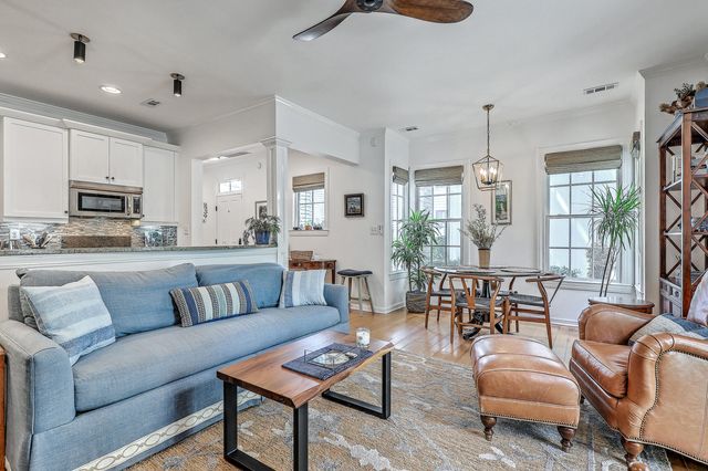 152 Spring Street E, Charleston, SC 29403