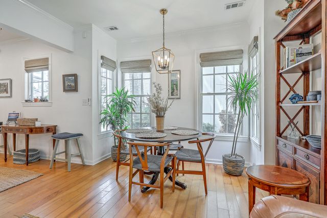 152 Spring Street E, Charleston, SC 29403
