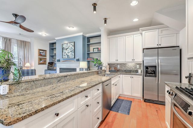 152 Spring Street E, Charleston, SC 29403