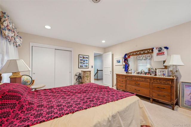 3 Cragmere Oval, New City, NY 10956