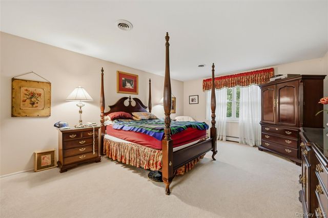 3 Cragmere Oval, New City, NY 10956