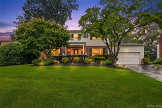 3 Cragmere Oval, New City, NY 10956