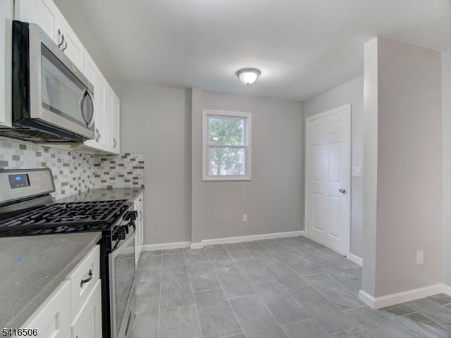 198 N 17Th St 2, East Orange City, NJ 07017