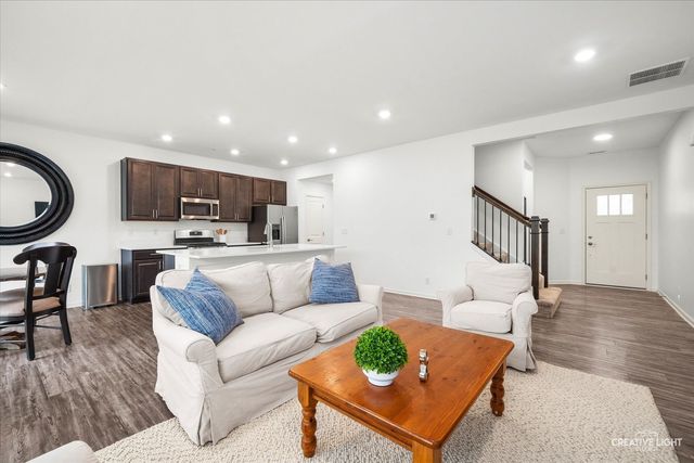 1066 Moraine Drive, South Elgin, IL 60177