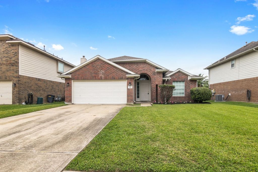 9210 Wichita Drive, La Porte, TX 77571
