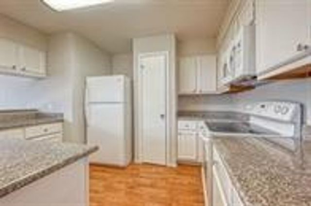 1103 Dulles Avenue Avenue 1101, Stafford, TX 77477