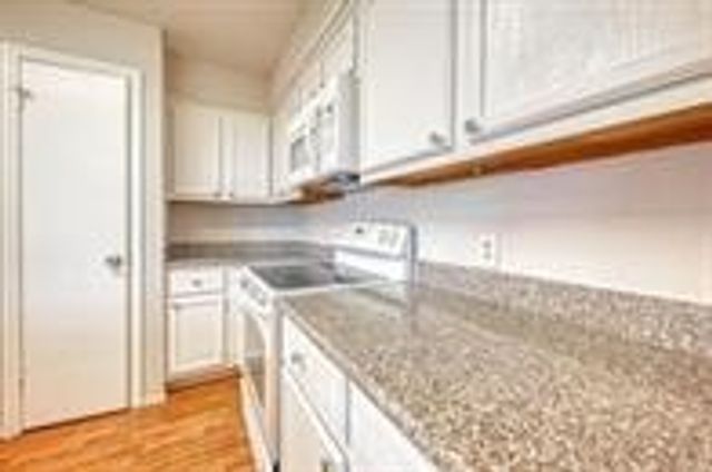 1103 Dulles Avenue Avenue 1101, Stafford, TX 77477