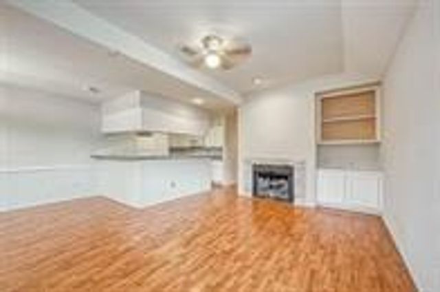 1103 Dulles Avenue Avenue 1101, Stafford, TX 77477