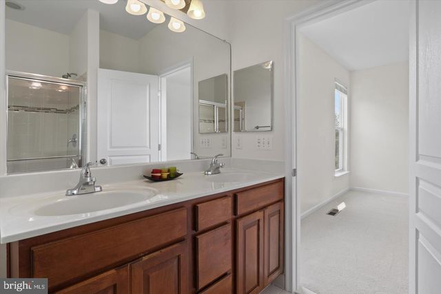 12807 LOTTE DR, Woodbridge, VA 22192