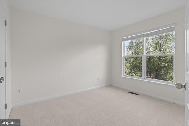 12807 LOTTE DR, Woodbridge, VA 22192