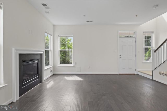 12807 LOTTE DR, Woodbridge, VA 22192