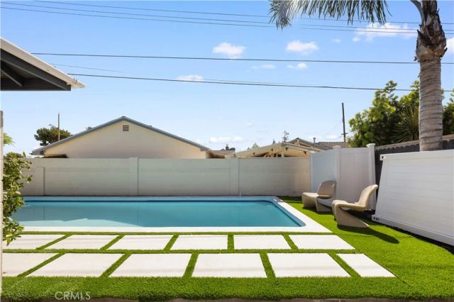 934 E Rose Avenue, Orange, CA 92867