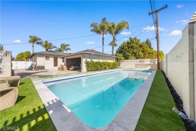 934 E Rose Avenue, Orange, CA 92867